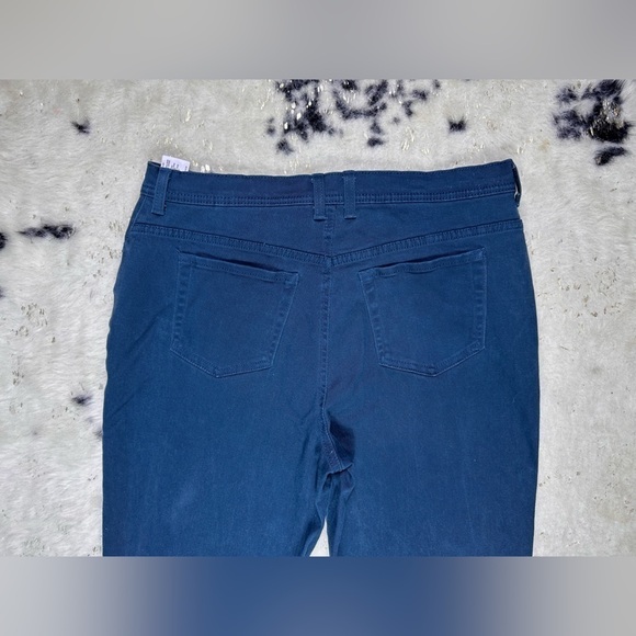 Gloria Vanderbilt Women’s Teal Amanda High Rise Denim Jeans Size 12 - Picture 10 of 10